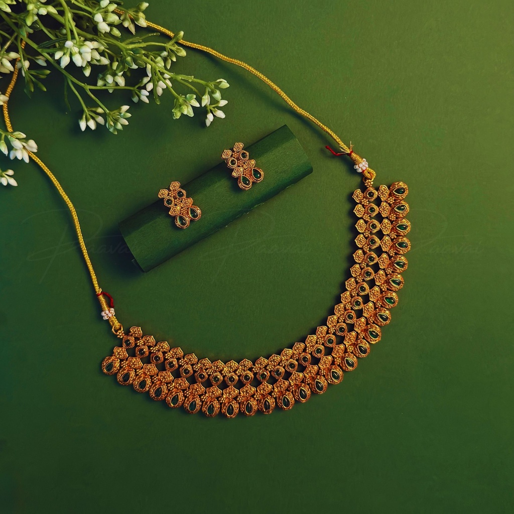 Simple Green Chain Set Necklace 1035