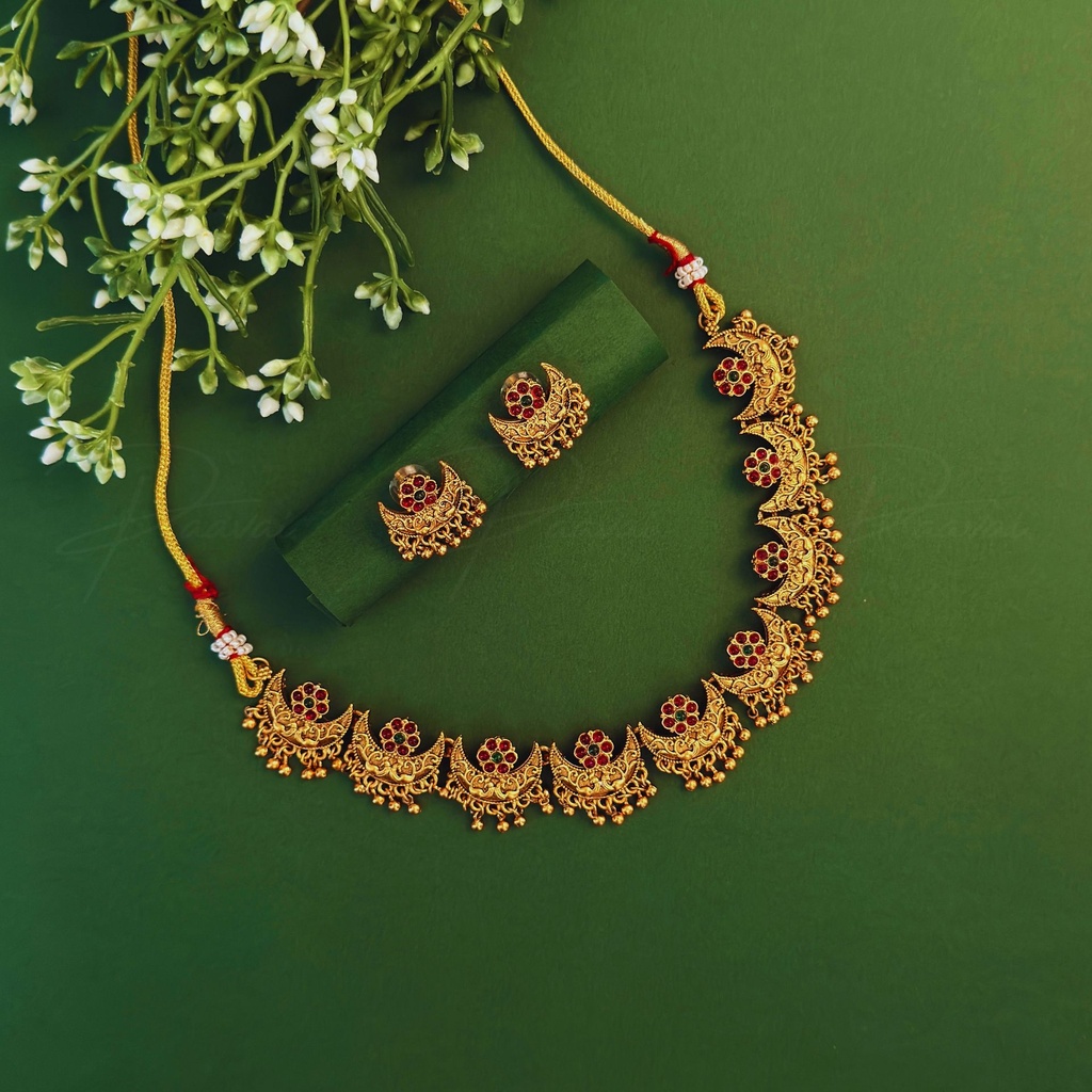 Antique Floral Gold Ruby Stone Necklace Earring Set Short 1005