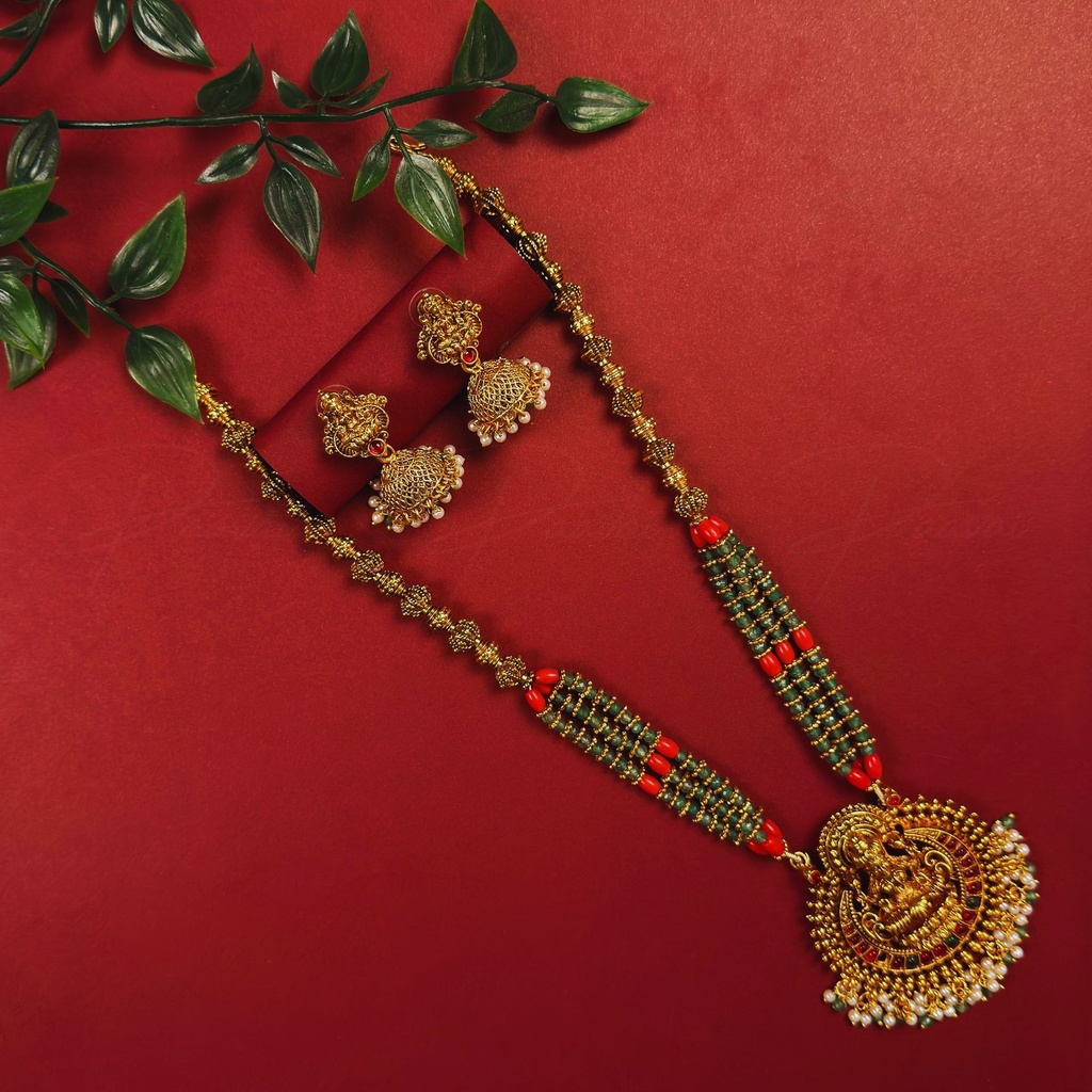 Elegant Peacock Neckpiece 2017